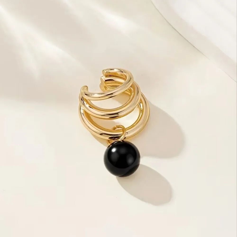 Stone drop ear cuff #2418